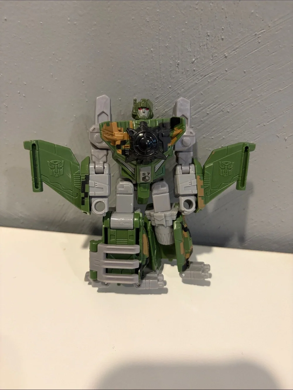 Hasbro Transformers air raid scout class 2007 incomplete
